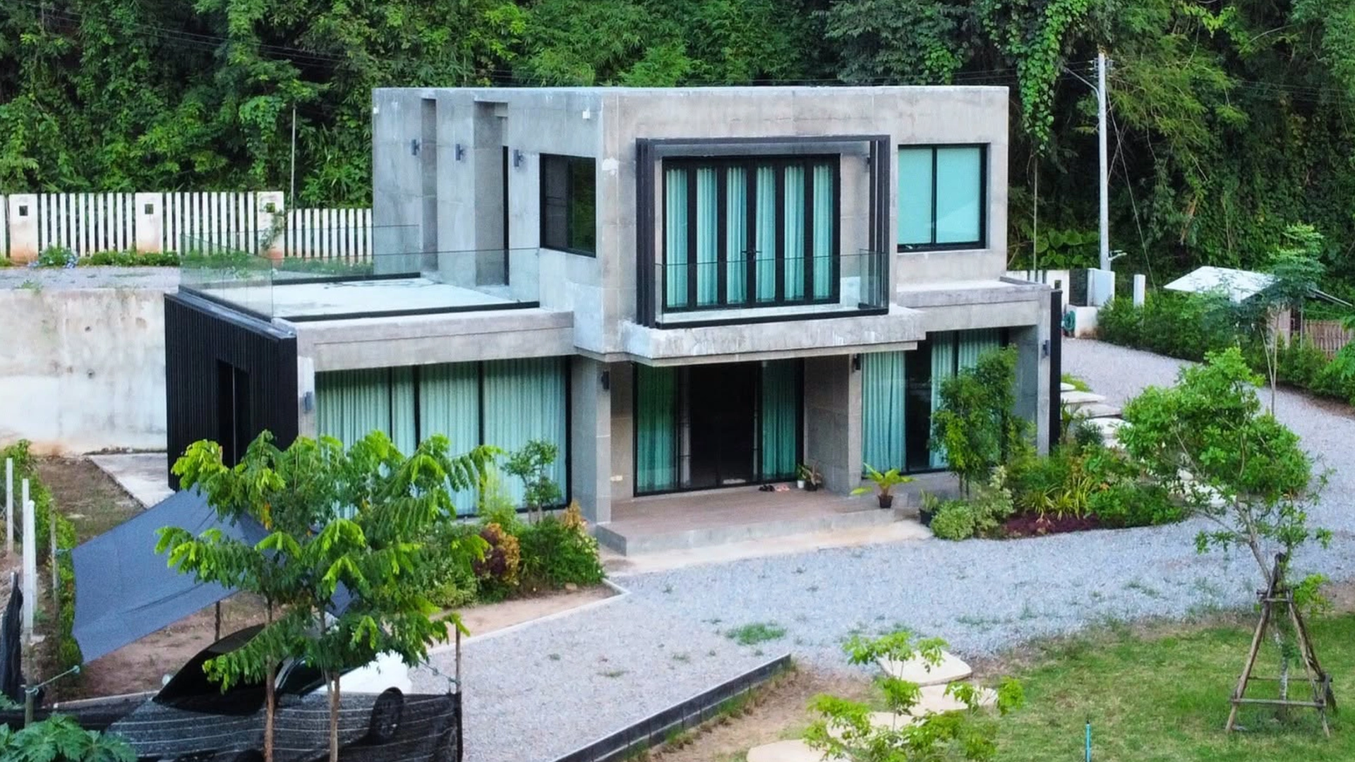 ผลงานสร้างบ้านโมเดิร์น